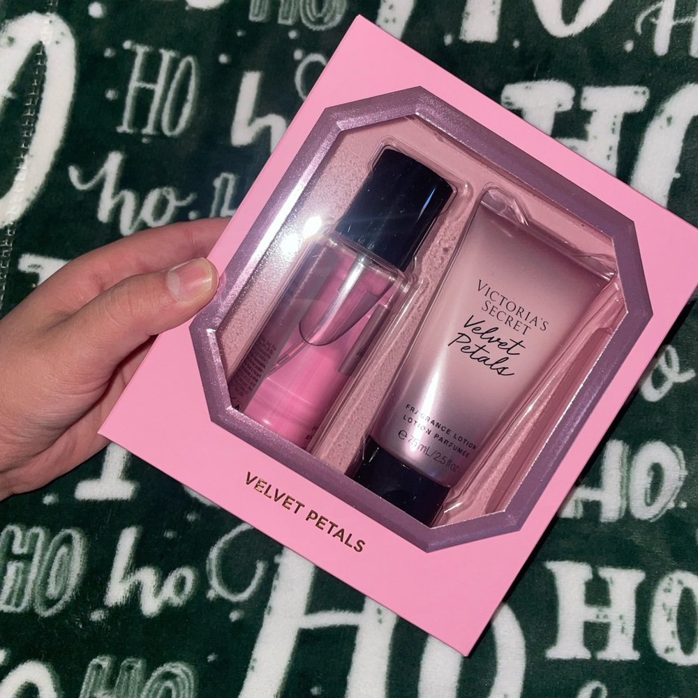 Victoria’s Secret velvet petals body and lotion bundle